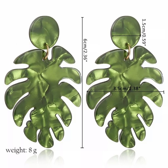 BOGO FREE Green leaf acrylic dangle earrings 🍃🌿 - Picture 5 of 5